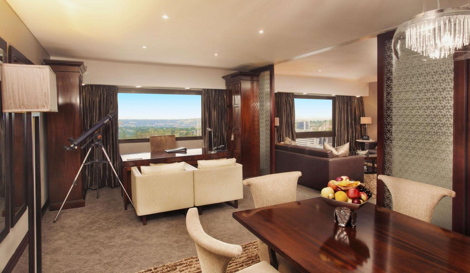Sandton Sun And Towers Joanesburgo Exterior foto Presidential Suite