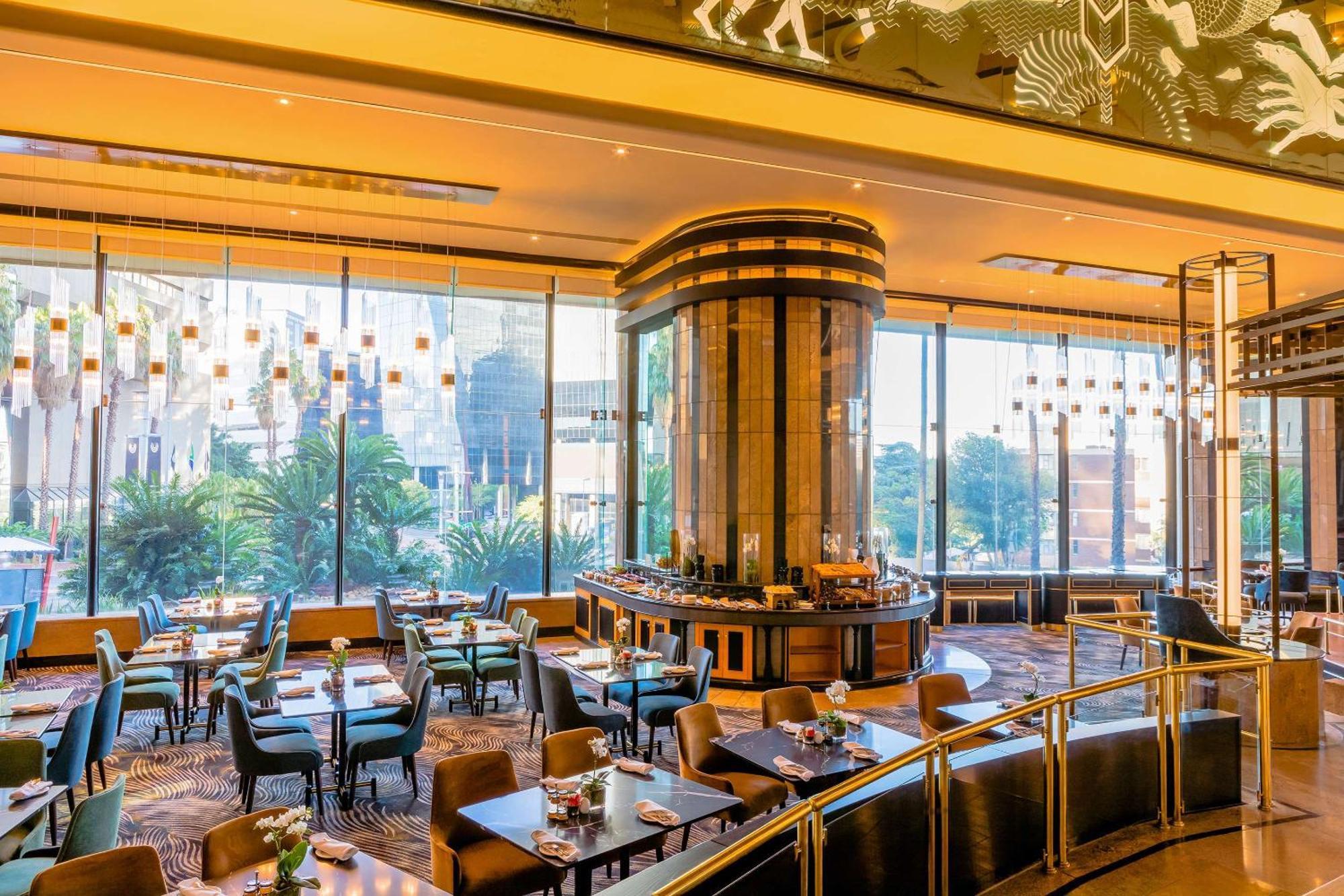 Sandton Sun And Towers Joanesburgo Exterior foto The restaurant