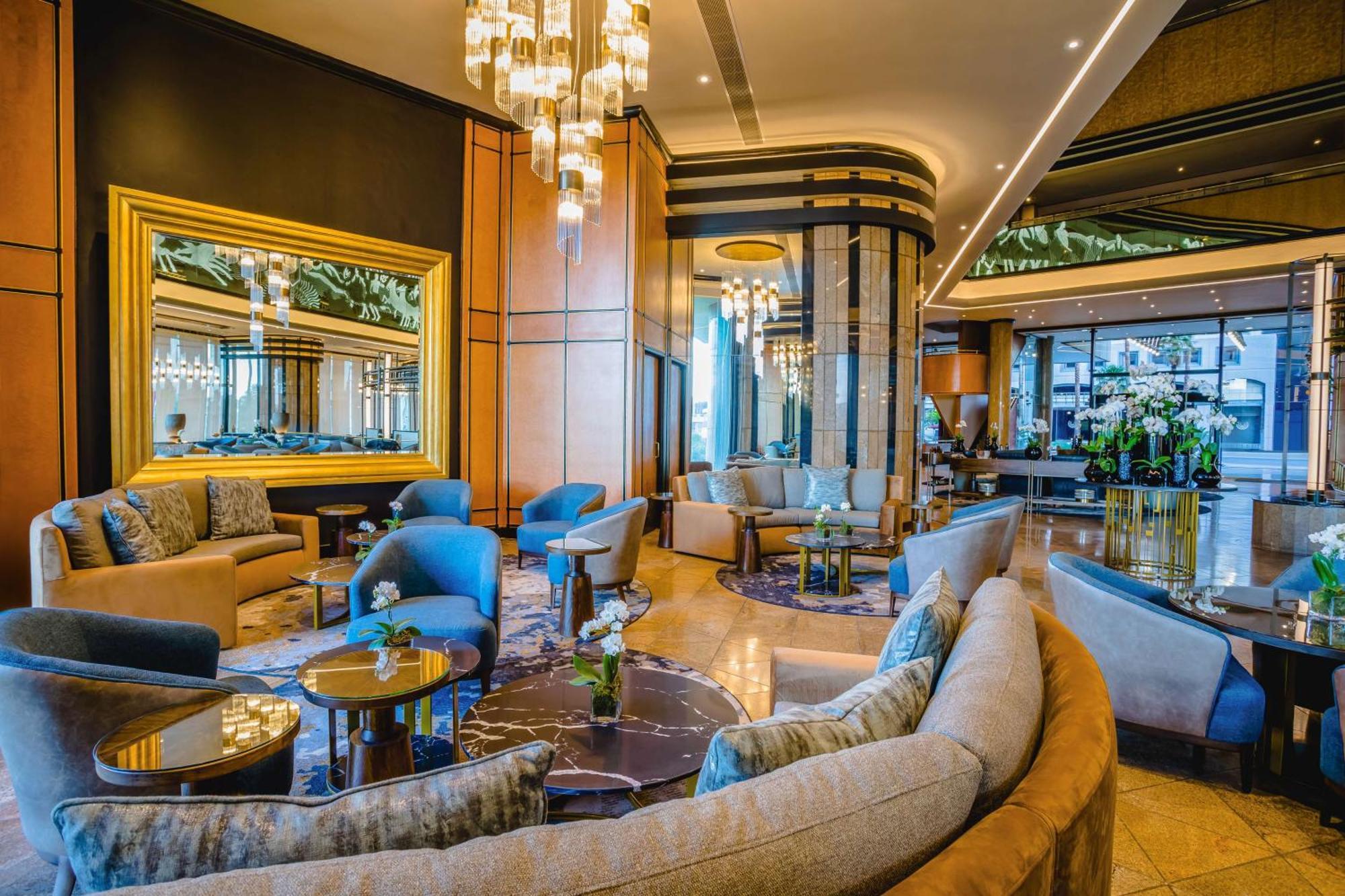 Sandton Sun And Towers Joanesburgo Exterior foto The lobby of the hotel
